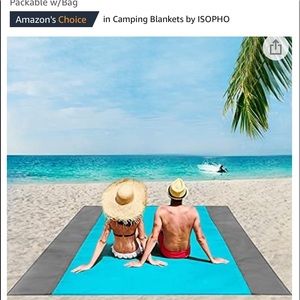 NWT Beach Blanket, 79''×83''  Waterproof Sandproof for 4-7 Adults